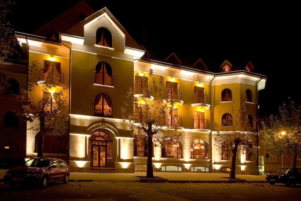 Hotel Chinar Хисаря Екстер'єр фото
