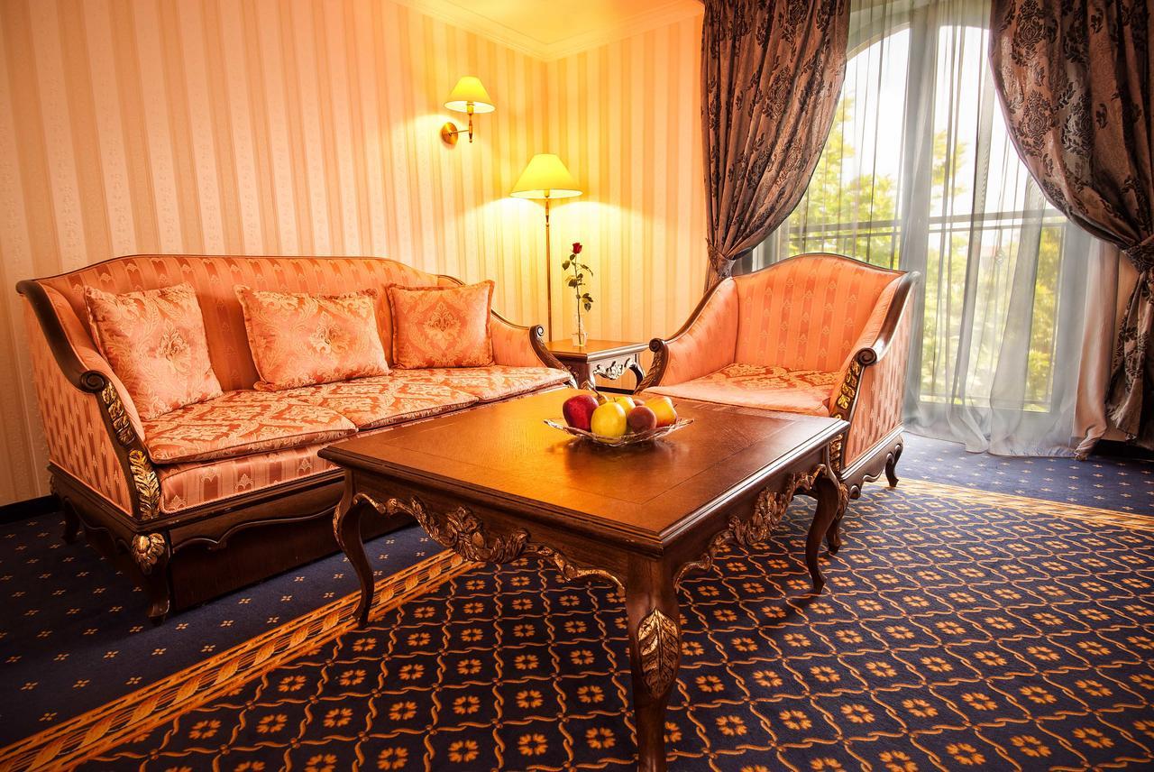 Hotel Chinar Хисаря Екстер'єр фото