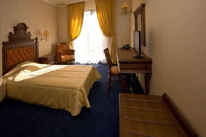 Hotel Chinar Хисаря Екстер'єр фото